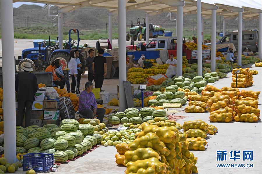 （壯麗70年·奮斗新時(shí)代——共和國發(fā)展成就巡禮·圖文互動(dòng)）（5）生態(tài)美、百姓富——品讀嶄新“寧夏畫卷”