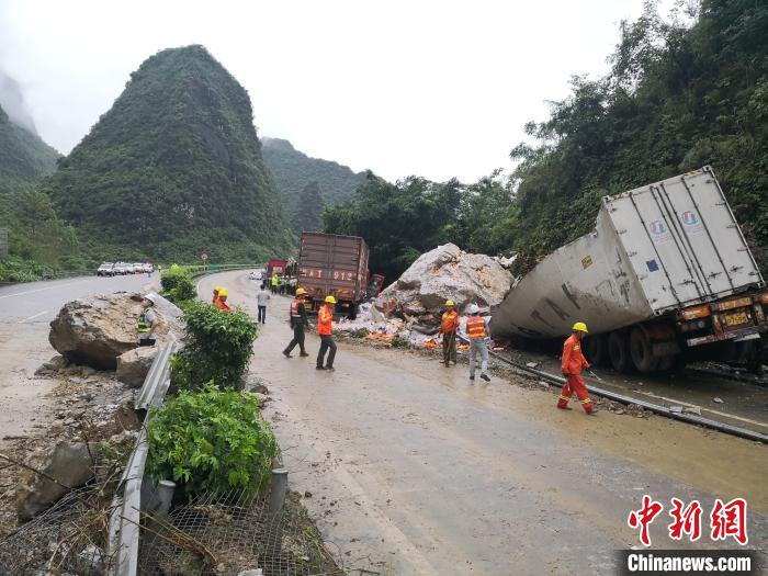 事故現場?！↑S鵬 攝