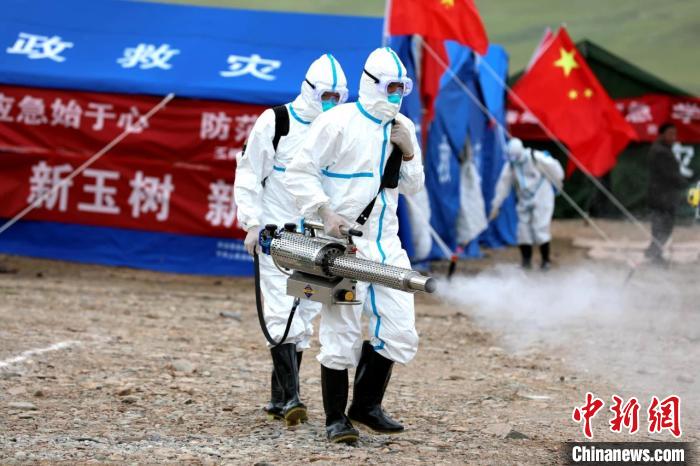 圖為進(jìn)行現(xiàn)場消毒。青海省應(yīng)急廳